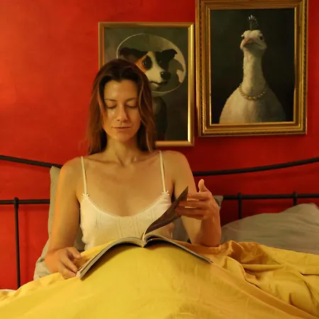 Amelie In Hidden Gem Montmartre